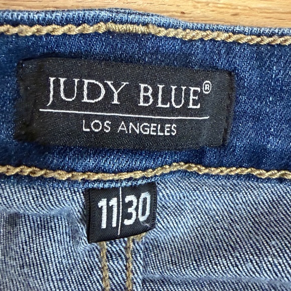 Judy Blue Dark Wash Ankle Jeans - Picture 4 of 6